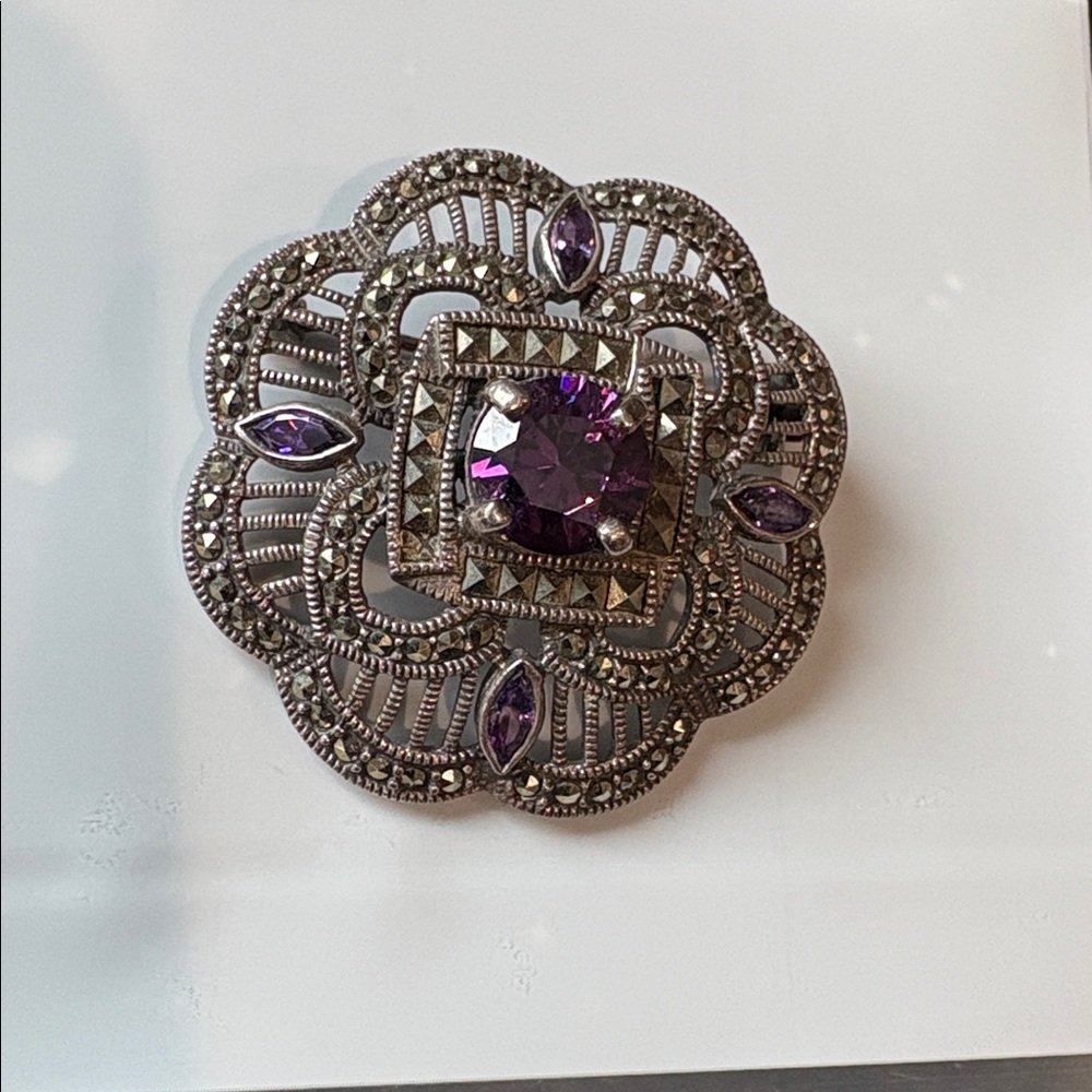 *Antique style purple in silver costume brooch